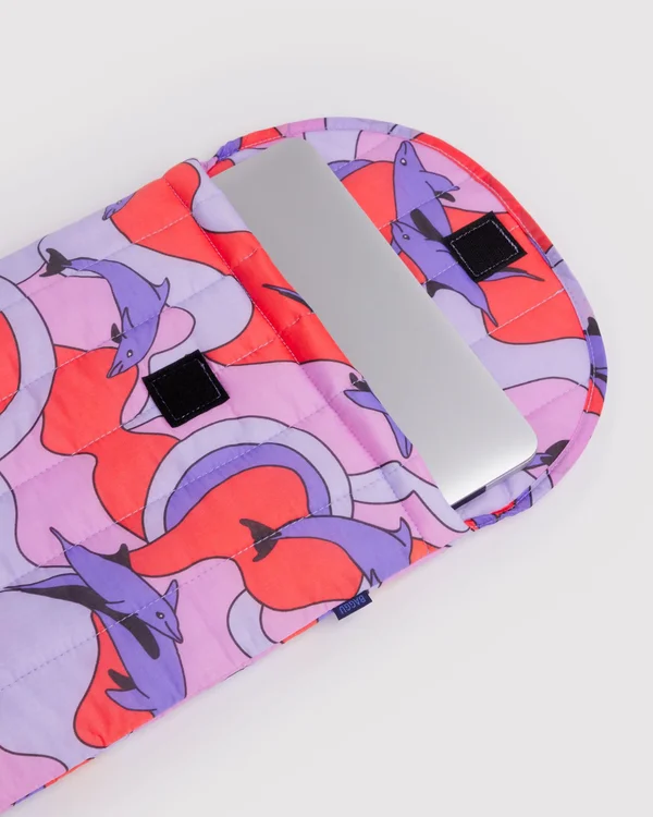 Puffy Laptop Sleeve 16" - Dolphins - Material: ripstop-nylon