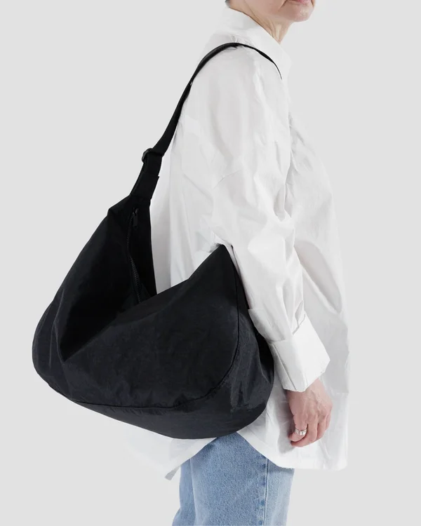 Large Nylon Crescent Bag - Black 37.5" - Material: heavyweight-nylon